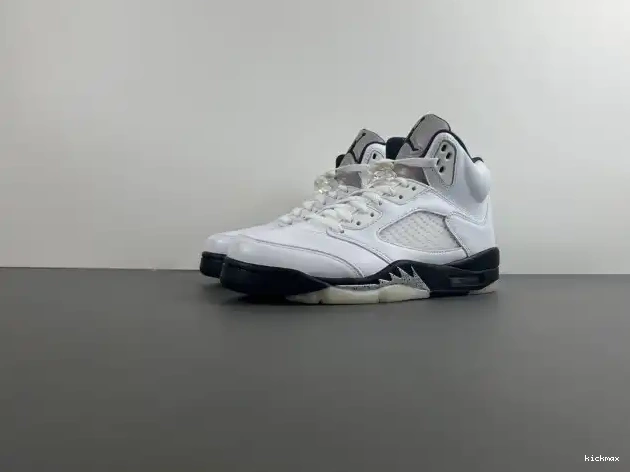 Cheap MAX RETRO 'WHITE AIR JORDAN DD0587-110 5 BLACK' 0502